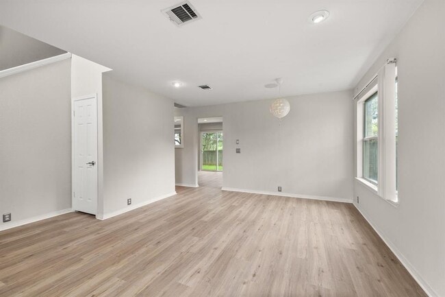 Photo - 2036 Kaiser Dr