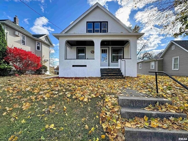 Building Photo - 3 Bedroom Rental in Moline