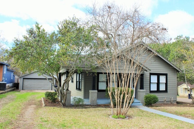 Photo - 1500 S Park St