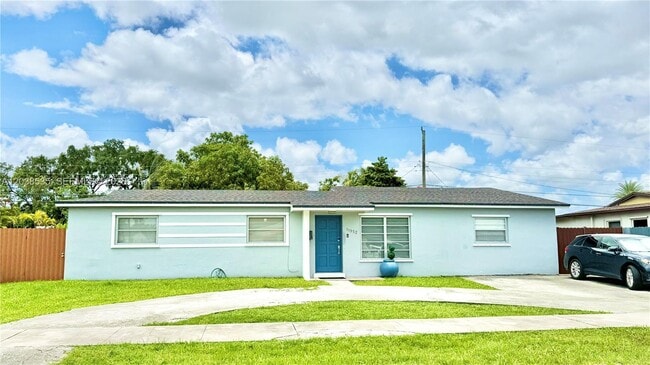 Building Photo - 11952 SW 37th Terrace