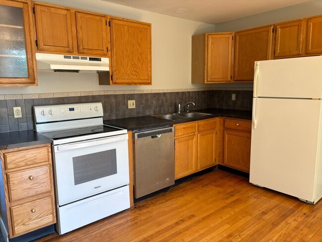 23 Spring St Unit 11