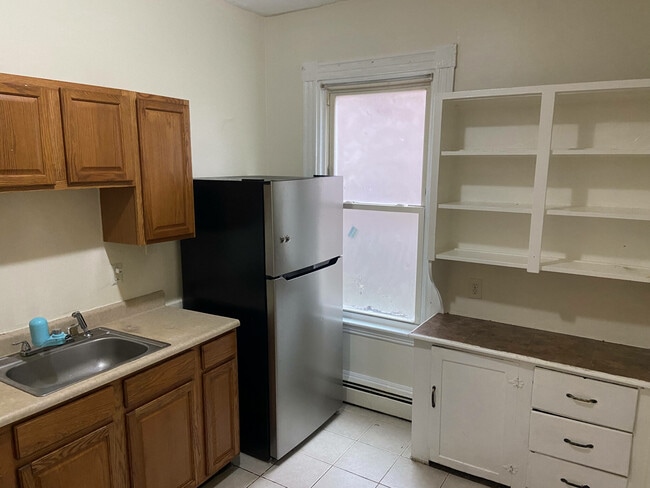 Photo - 96 Winthrop St Unit 1