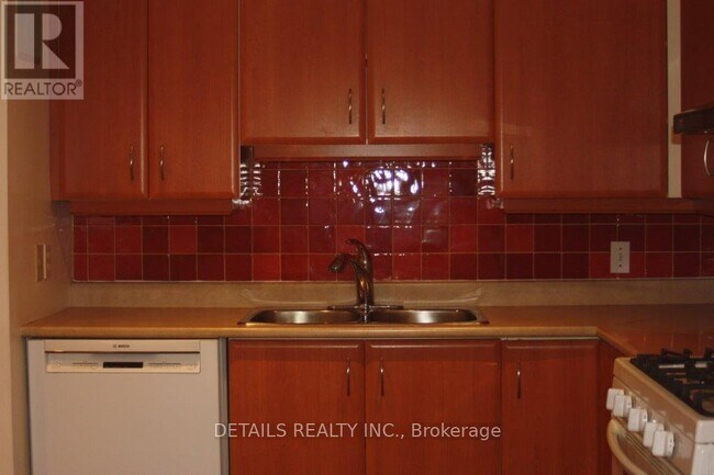 Photo - 719 Melbourne Ave