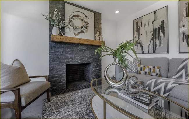 Building Photo - Beautiful Remodeled Home in Menlo Park *Walk to Meta Campus*