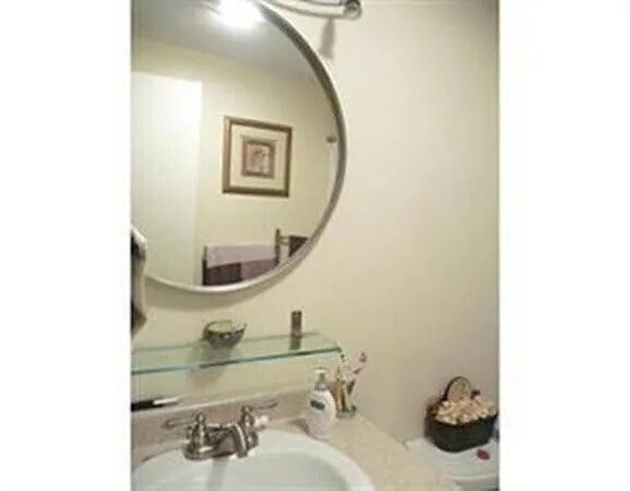 Photo - 296 Meridian St Unit 1