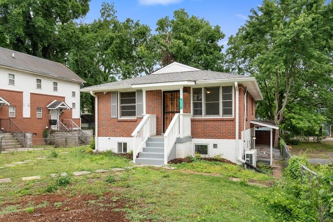 Photo - 1036 Seymour Ave