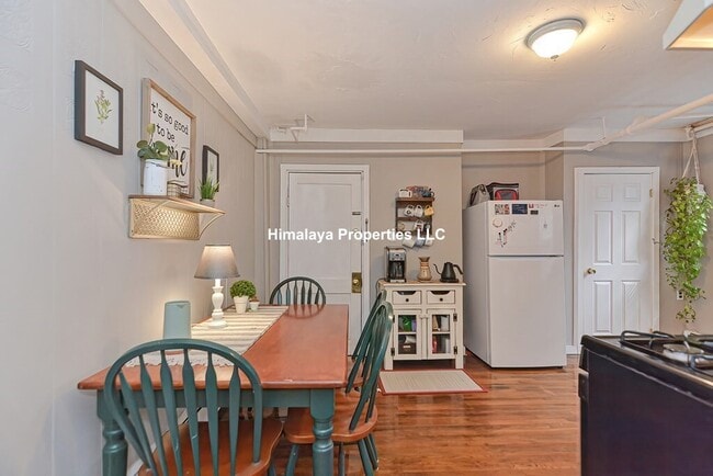 Photo - 139 Hillside St