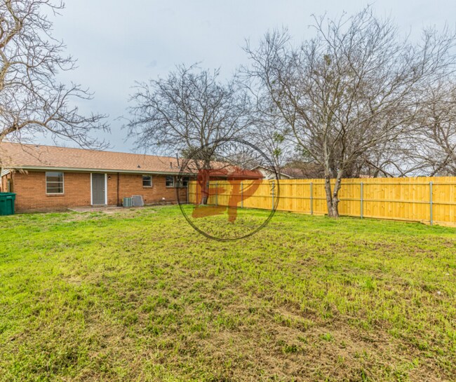 Photo - 117 Shirley Dr