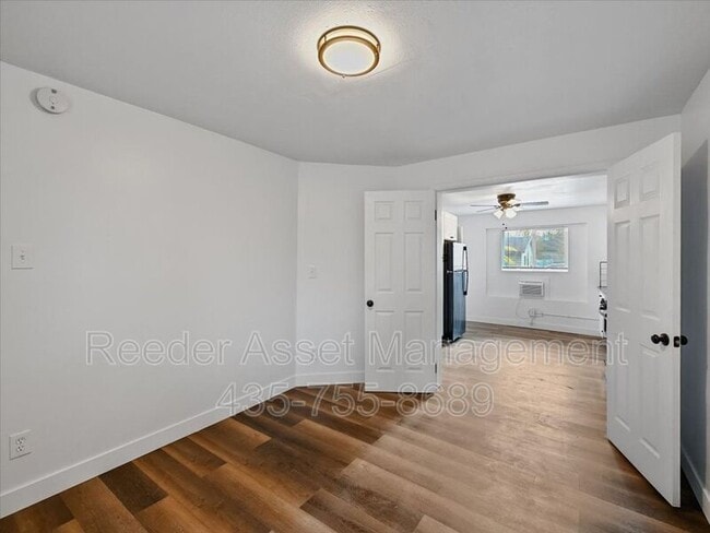Photo - 715 E Parker Ln Unidad #2