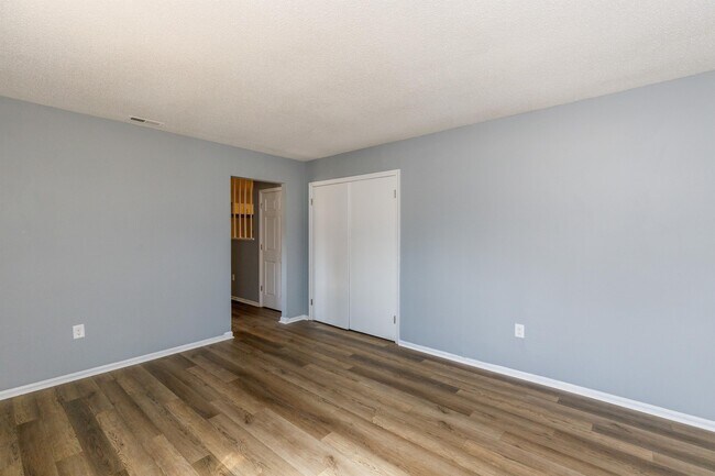 Photo - 2624 Sanderford Rd