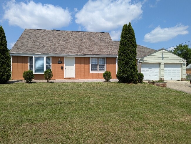 Building Photo - 925 Scott Rd Rental