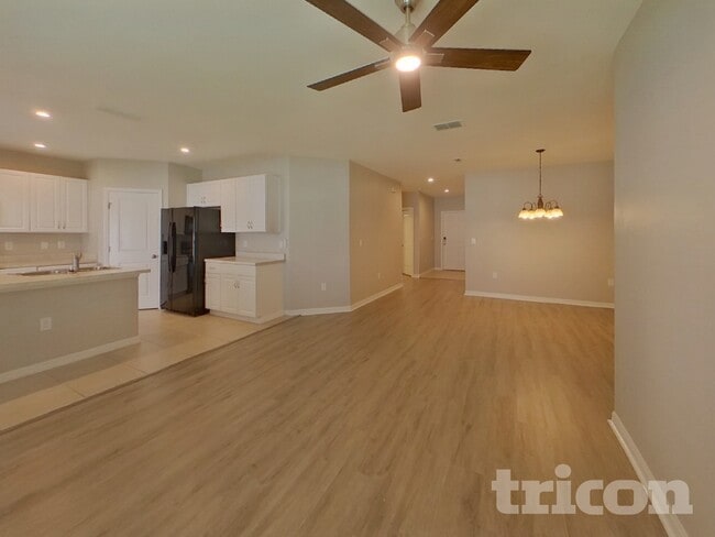 Photo - 383 Quarry Rock Cir