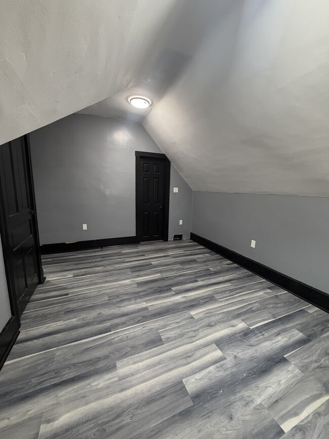 108 E 12th Ave