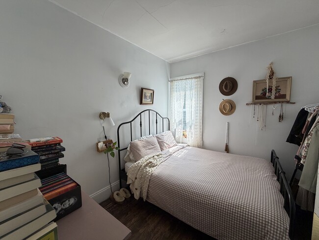 Photo - Apartment for Rent Unit 1