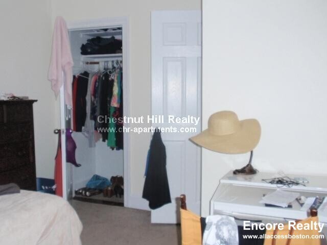 Photo - 1223 Beacon St Unidad 307