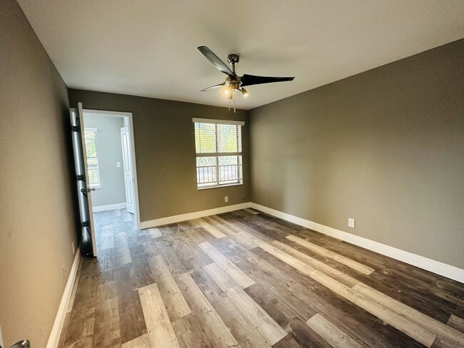 Photo - 3300 Pinewalk Dr N Unit 1925