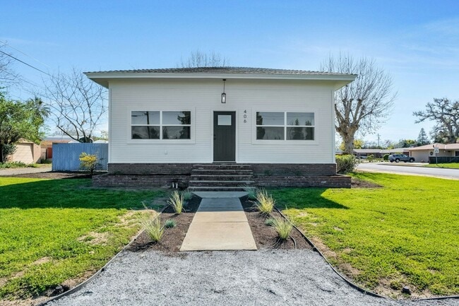 Building Photo - 406 Sierra Ave