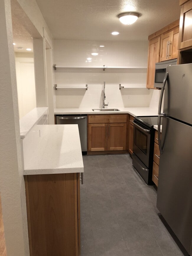 Photo - Juneau University Court Storage-W/D-Parking-Pets Unit 6