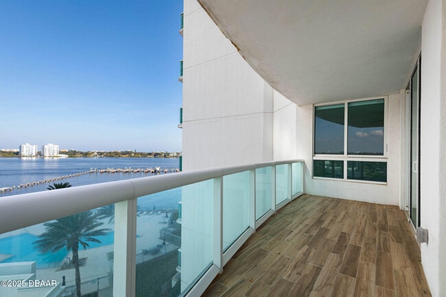 Photo - 231 Riverside Dr Unit 608