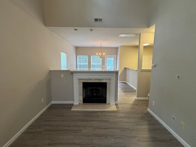 Photo - 2184 Winthrop Chase Dr