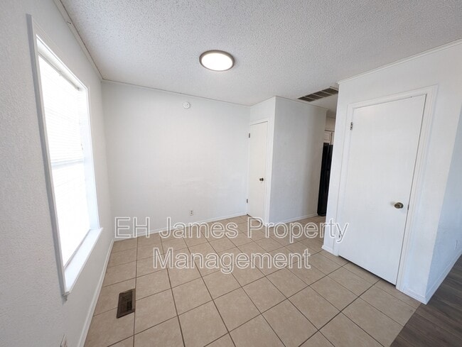 Photo - 9902 E 22nd Pl