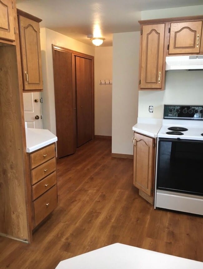 Photo - 3 Bed 2 Bath Duplex