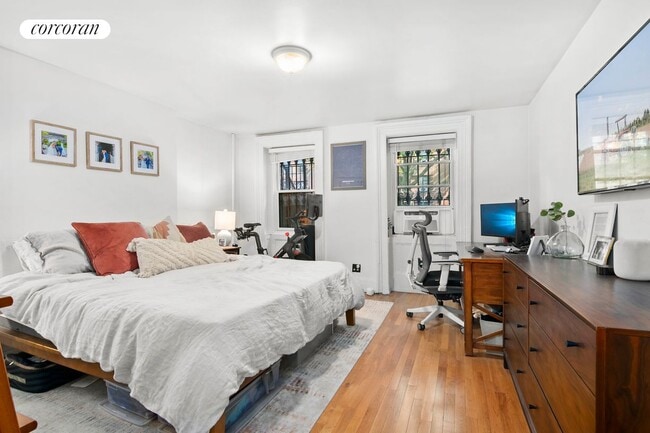 Photo - 90 Lafayette Ave