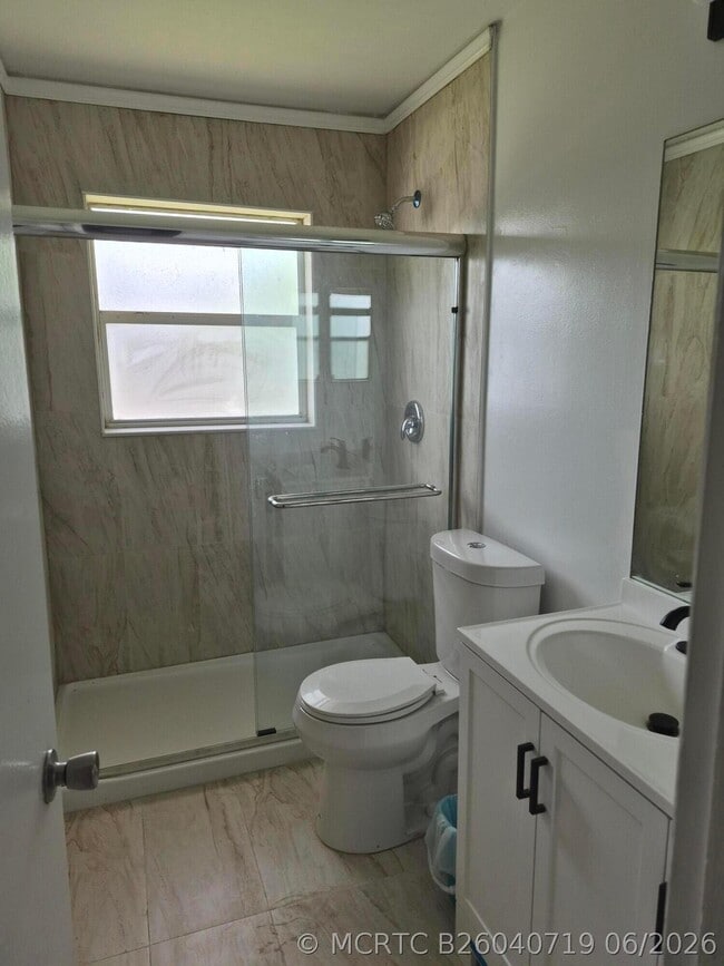 Building Photo - 1001 SW 74th Ave Unit 201a