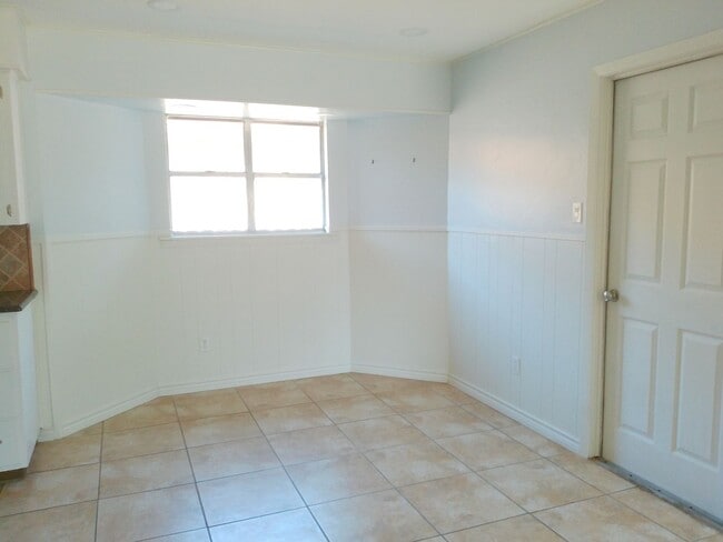 Photo - 1822 Volga Dr