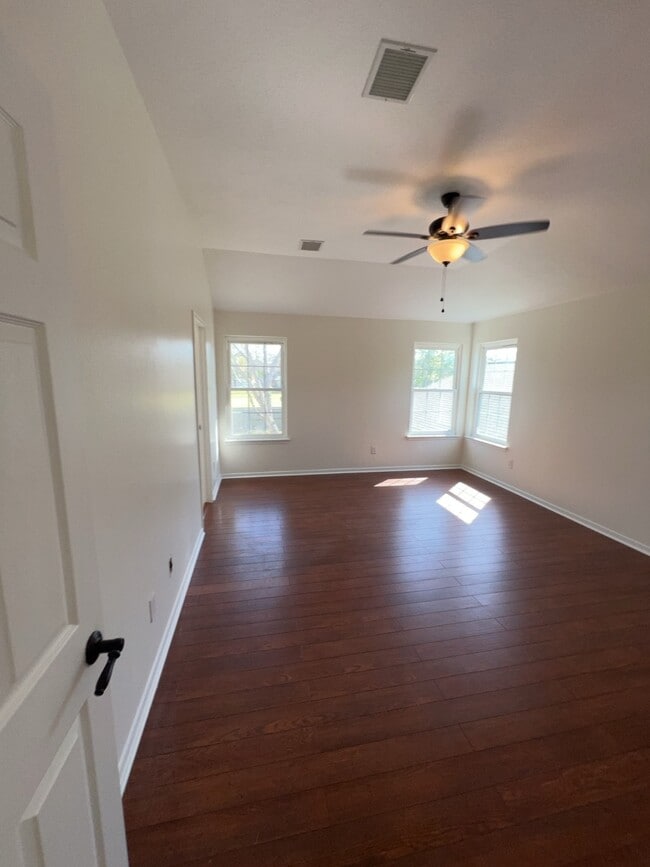 Photo - 8826 Burleson Ct