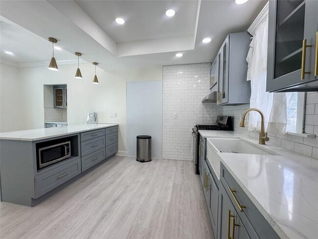 Photo - 41 W Buffalo St