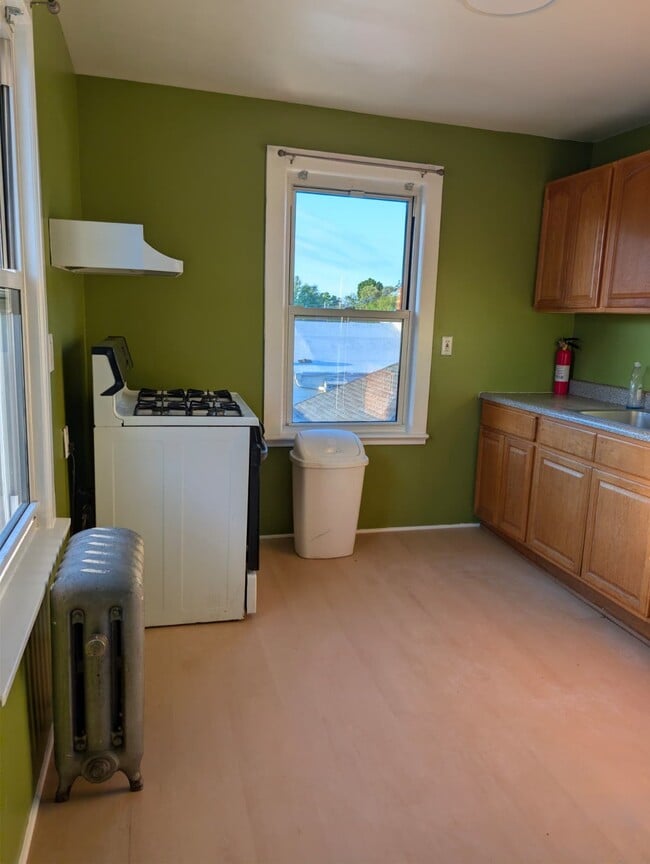 Photo - 2211 Morris Ave Unidad 1