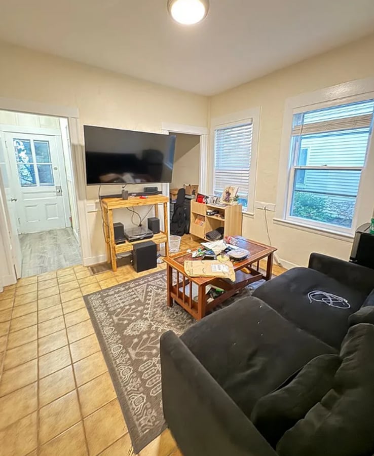 Photo - Charming 6 Bedroom House