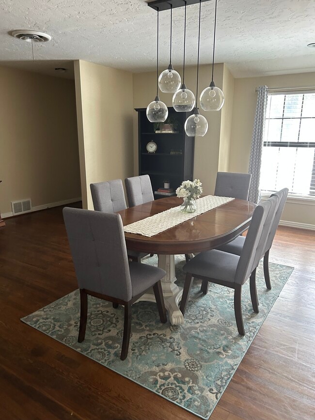 Photo - 3644 W Seminary Dr