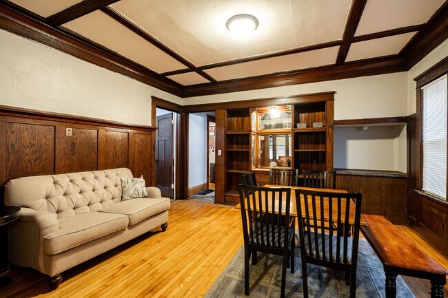 Photo - Oakland Upper Flat