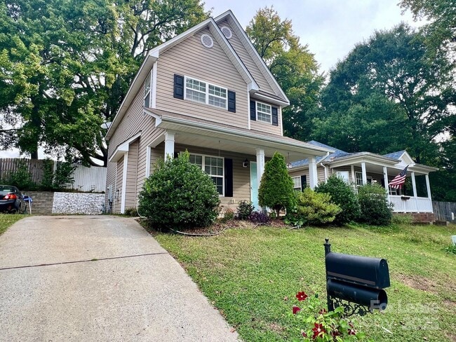 Photo - 520 Jakes Ridge Ln