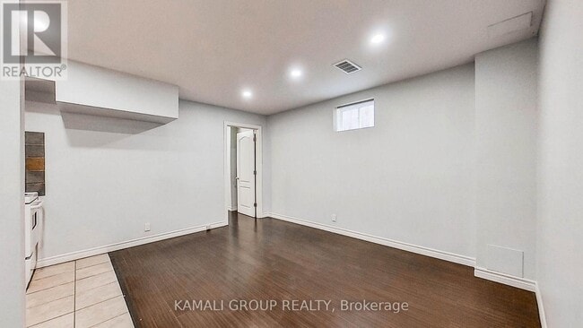 Photo - 156 Townsgate Dr