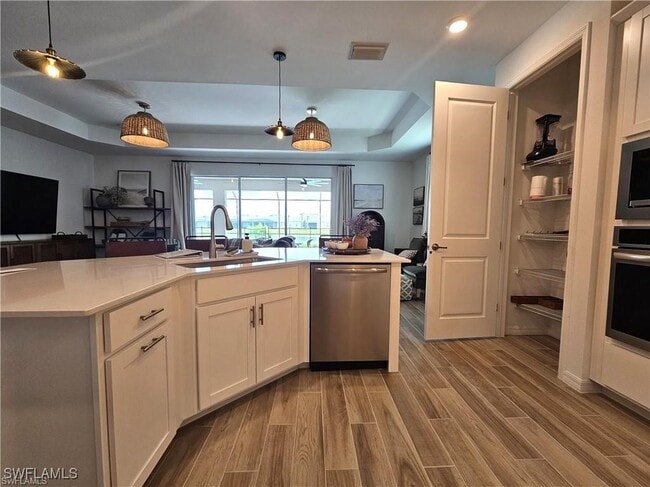 Photo - 5943 Sunningdale St