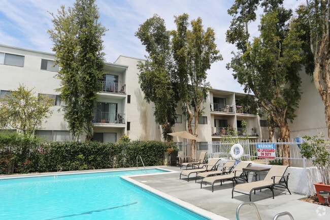 Tarzana Springs