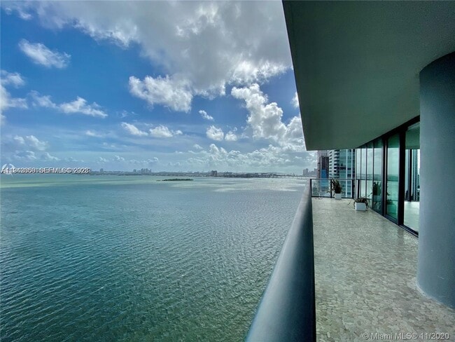 Building Photo - 3131 NE 7th Ave Unit 2101