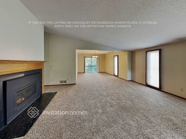 Photo - 6171 Kerry Ln NE