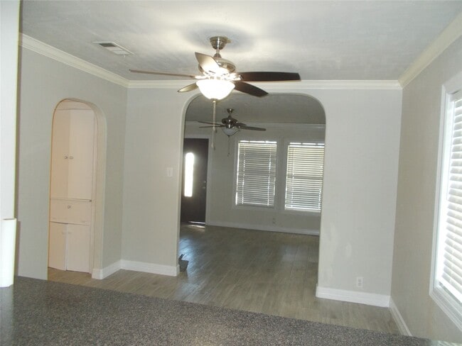 Photo - 8152 Garland St