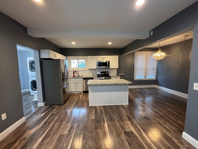 Photo - 4200 Whitman Ave Unit Down