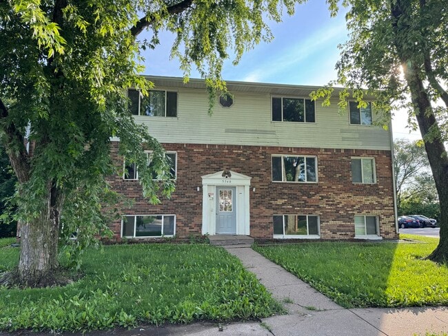 Photo - 3240 Heatherton Dr