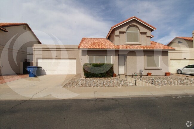 Building Photo - 1732 E Geronimo St Rental