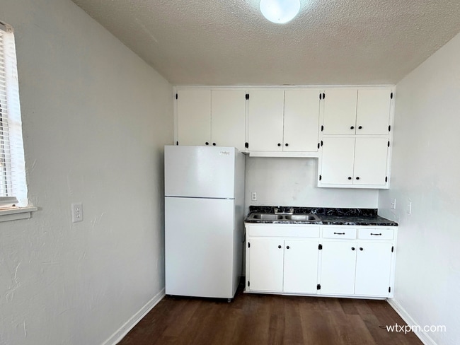 6514 NE 12th Ave Unit 6514 NE 12th Ave Unit B