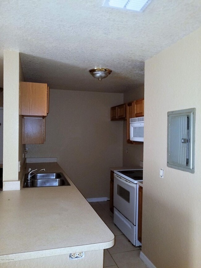 Photo - 220 Columbia Dr