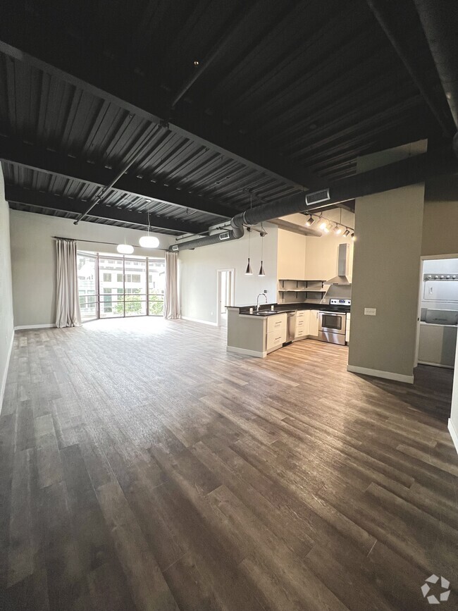 Bright, Urban, Open Floor Plans! - Mall Plaza Lofts