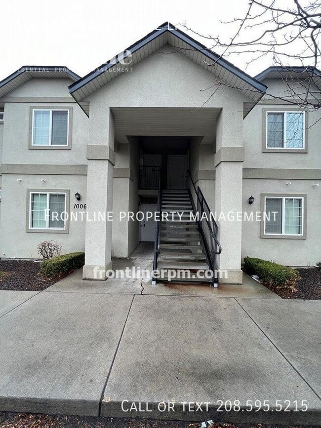 Building Photo - 10063 W Garverdale Ln Unit 202