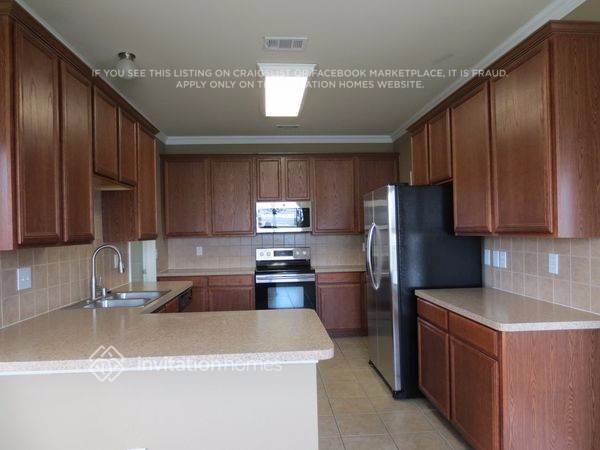 425 Hummingbird Trail